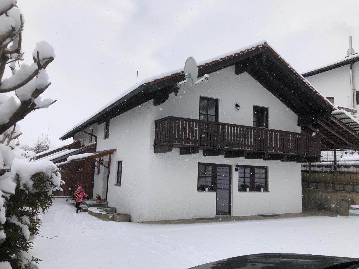 אובראודורף Ferienhaus Am Hocheck מראה חיצוני תמונה